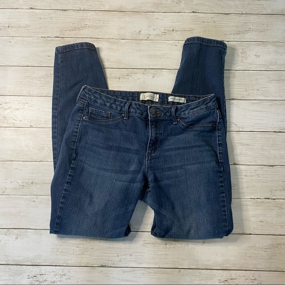 Jessica Simpson kiss me super skinny jeans